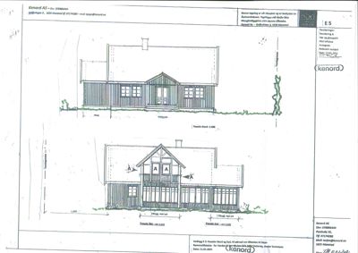 Fasadetegning som viser front- og sideopprikk av en hytte.