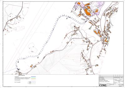 Situasjonsplan som viser tomtens beliggenhet i forhold til nabolag, vegnett, vannløp og terrengforhold.