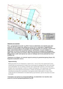 Et kart som viser eiendomsgrenser, infrastruktur og en blå markert sone for 'Sikkerhet mot naturfare' med tilhørende tekstbeskrivelse.