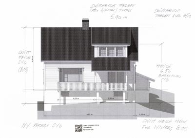 Tegning som viser fasaden mot sør (SØD) for en nybygget eller ombygd bolig, med mål på høyder og bredder.