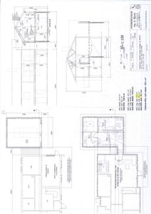 Bildet viser en tegning med etasjeplaner (romfordeling) og et snitt (Snitt AA) av en bygning.