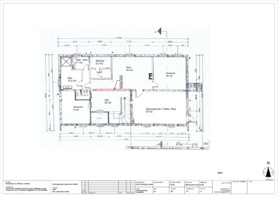 Etasjeplan (plantegning) som viser romfordeling, mål og funksjon for et hus.