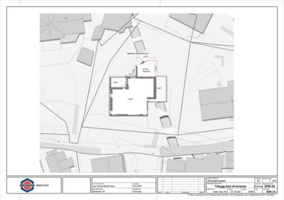 Situasjonsplan som viser tomtens grenser, nabobebyggelse og plassering av en planlagt veranda med mål.