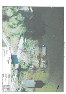 Situasjonsplan som viser tomtens beliggenhet, grenser, eksisterende bebyggelse, terrengforhold (konturer) og planlagte tiltak.