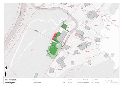 Situasjonsplan som viser tomtens beliggenhet i forhold til nabolag, vei (Mildevegen), høydeforhold (konturlinjer) og eiendomsnummer.