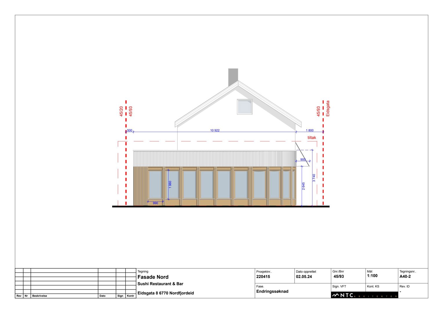 Fasadetegning (opprikk) av en bygning sett fra nord, med mål og detaljer for vinduer og tak.