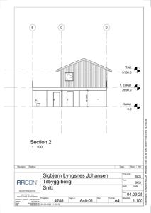 Snittegning (Section 2) som viser bygningens tverrsnitt fra kjeller til tak, med høydeangivelser og romfordeling.