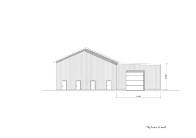 Fasadetegning som viser opprisset av bygningens vestside med dører, vinduer og mål.