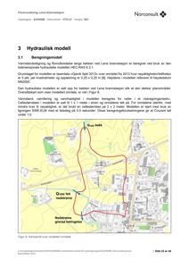 Kart som viser et modellert område for en hydraulisk beregning, med markerte bekker, stedsnavn og en rød linje som definerer et felt.