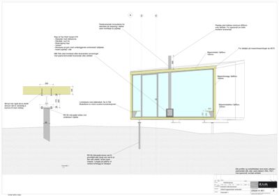Snittegning som viser bygningens tverrsnitt, fundament, konstruksjon og detaljer.