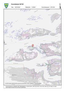 Oversiktskart over et kystområde (Moløy) med øyer, fjorder og vegnett. Kartet viser geografisk plassering og topografi.