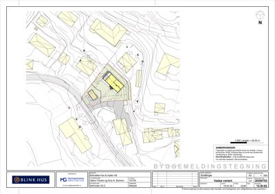 Situasjonsplan som viser bygningens plassering i forhold til nabolag, terreng og vei.