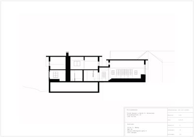 Snittegning som viser tverrsnittet av en bygning med romfordeling og høyder.