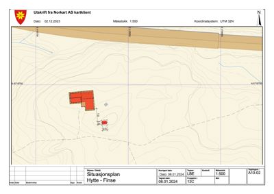 Situasjonsplan som viser tomtens topografi, bygningsplassering og tilgrensende områder.