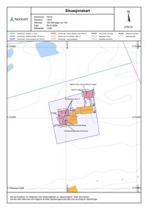 Situasjonskart som viser eiendomsgrenser, bygningsplassering og topografi.