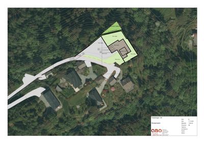 Situasjonsplan som viser tomtens beliggenhet, høydemålerlinjer, nabotomter og bygningsplassering.