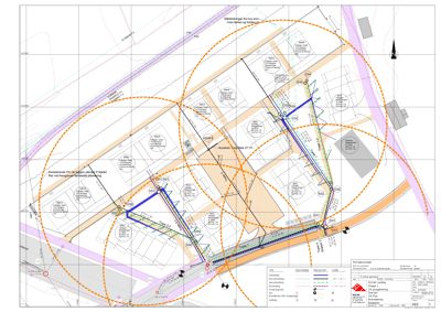 Situasjonsplan som viser tomtens plassering i forhold til nabolag, veier og skilteområder.