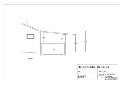 Snittegning som viser bygningens tverrsnitt, høyder og romfordeling.