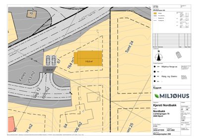 Situasjonsplan som viser tomtsgrenser, veier, nabotomter og bygningens plassering.