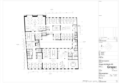 Etasjeplan (Plan 03) som viser romfordeling, vegger og innredning for et bygg.