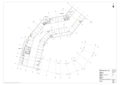 Etasjeplan (eller grunnplan) som viser romfordeling, vegger og romnummerering for et bygg.