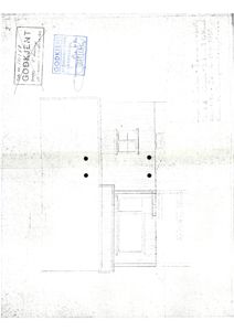 Fasadetegning av en bygning sett fra siden, med vinduer og dører tegnet inn.