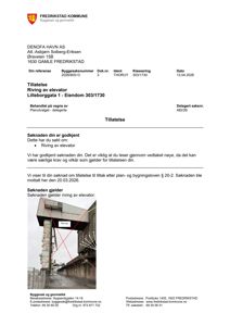 Fotografi av en bygning med en markert del (elevator) som skal rives, inkludert røde streker og tekst 'Fjernes'.