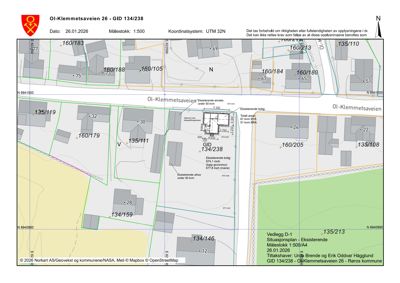 Situasjonsplan som viser eiendomsinndeling, arealopplysninger og nabolag for Ol-Klemmetsaveien 26.