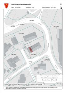 Situasjonsplan som viser eiendomsnummer, naboeiendommer, veier og bygningers plassering i forhold til hverandre.
