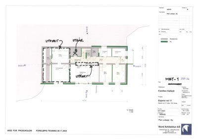 Etasjeplan (1. etasje) for en nybygging i Espens vei 17, med romfordeling og utvidelser markert.