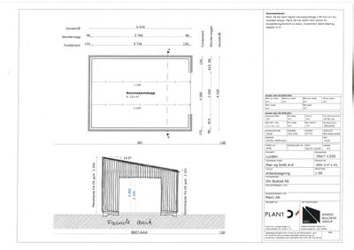 Snittegning (Snitt A-A) som viser bygningens tverrsnitt, konstruksjon og innvendige mål.