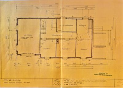 Etasjeplan (jellerplan) som viser romfordeling, dimensjoner og vegger for en bolig.