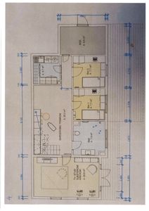 Etasjeplan som viser romfordeling, mål og areal for et hus (stue, soverom, bad, bod).