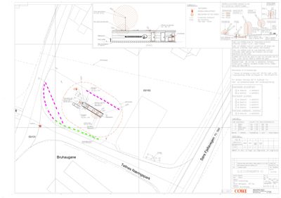 Situasjonsplan som viser bygningens plassering i forhold til naboeiendommer, veier og arealbegrensninger.