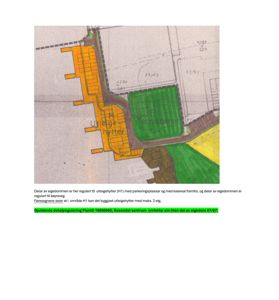 Situasjonsplan som viser eiendomsinndeling, regulering (utleiehytter, kaiareal, kjøreveg) og arealbruk (f.eks. tennisbane).