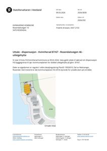 Situasjonsplan som viser tomtens beliggenhet i forhold til sjø og nabotomter.