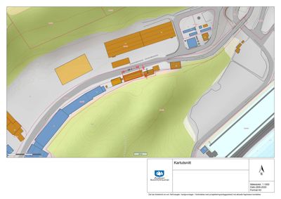 Situasjonsplan eller kartutsnitt som viser bygningers plassering i forhold til terreng og infrastruktur.