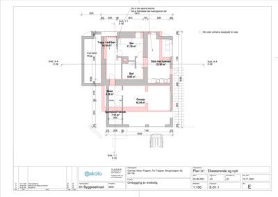 Etasjeplan som viser romfordeling, mål og areal for en bolig.