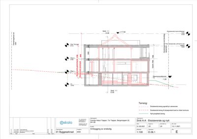 Snittegning (Snitt 1-1) som viser tverrsnittet av en eksisterende og ny bygning med høydeangivelser og konstruksjonsdetaljer.