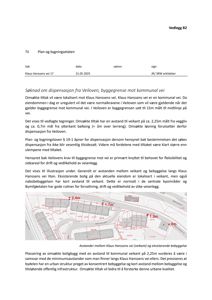 Et situasjonskart som viser avstander mellom en eksisterende bebyggelse og en vei (Klaus Hanssens vei).