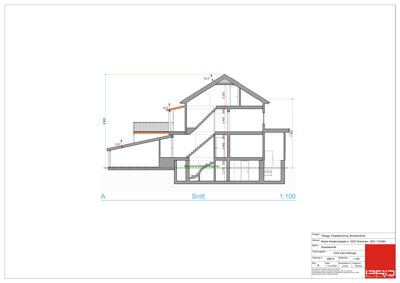 Snittegning (Snitt) som viser bygningens tverrsnitt, høyder og romfordeling.