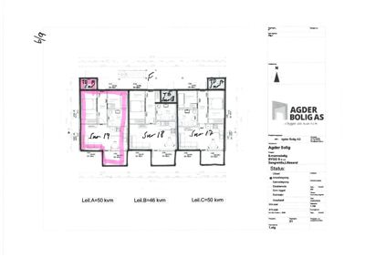 Etasjeplan (plantegning) som viser romfordeling og areal for tre leiligheter (Leil. A, B og C) i et bygg.