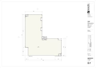 Etasjeplan (E-7) som viser romfordeling, dimensjoner og areal for et leilighet.