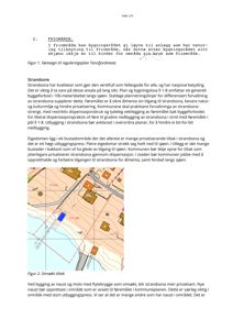 Kart over eiendom med overlagte grenser for tiltak (rød linje) og eksisterende bygninger (brune felter).