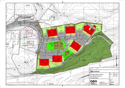 Situasjonsplan som viser tomtens topografi, vegnett og plassering av flere bygninger (hus) med arealopplysninger.