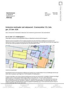Situasjonsplan som viser tomtens grenser, naboeiendommer og plassering av bygninger.