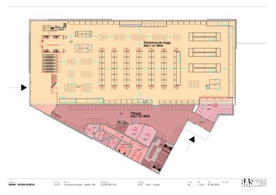 Etasjeplan (1. etasje) som viser romfordeling, eksisterende og tilbygg, samt tekniske detaljer som ventilasjon og utstyr.