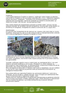 Fotografier av en skadet støttemur og fundament i en skråning, inkludert et bilde av en person som inspekterer skaden.