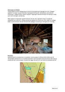 Fotografi av et gammelt, utbedret tømmerhus med synlig bærekonstruksjon og innvendig utforming.