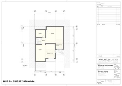 Etasjeplan (1. etasje) for huset 'HUS B', som viser romfordeling, dører, trapp og dimensjoner.
